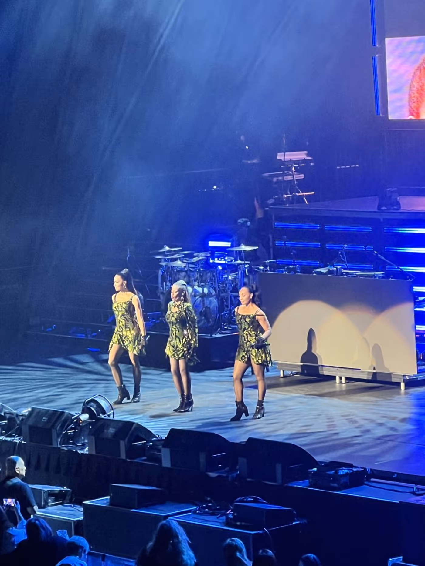 Review: Salt-N-Pepa, TLC, and En Vogue Hit the Stage At Mohegan Sun Arena Image