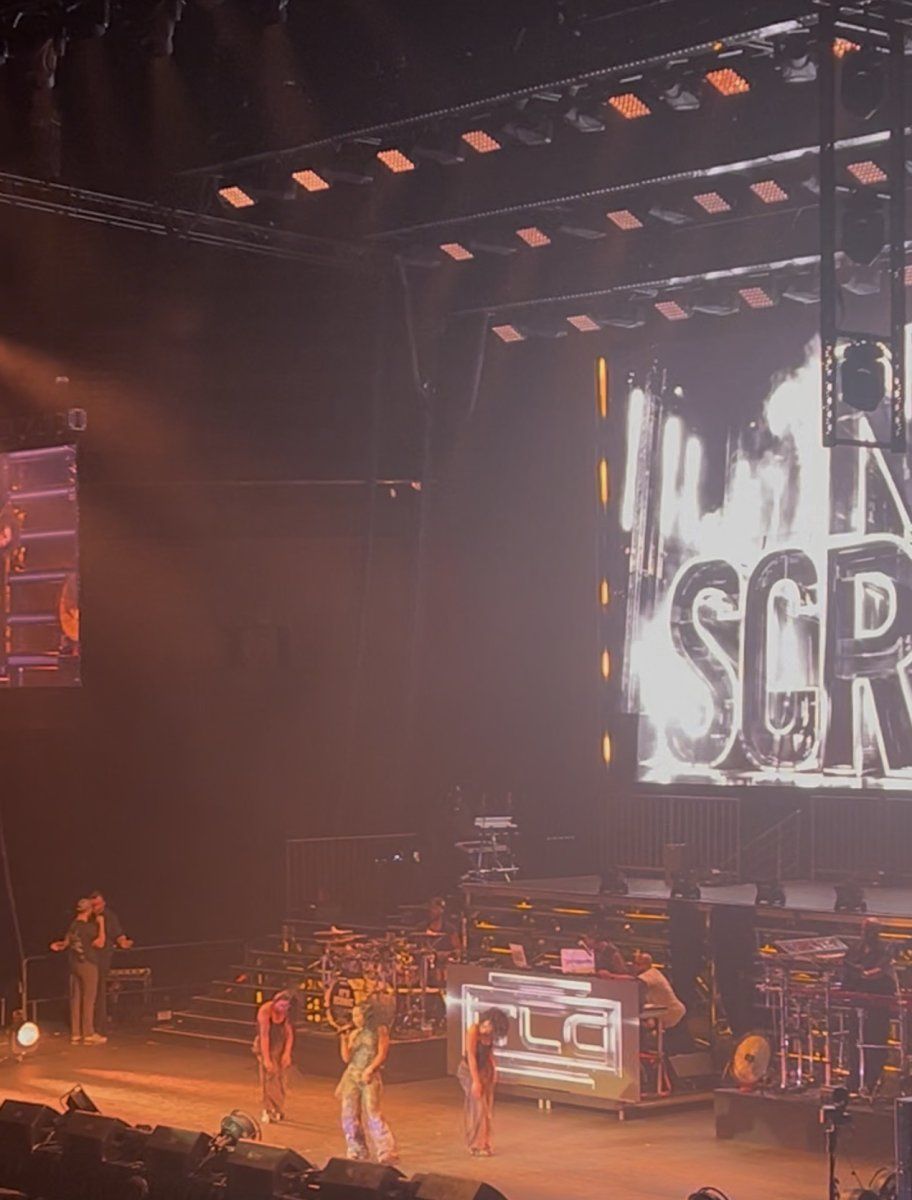 Review: Salt-N-Pepa, TLC, and En Vogue Hit the Stage At Mohegan Sun Arena Image