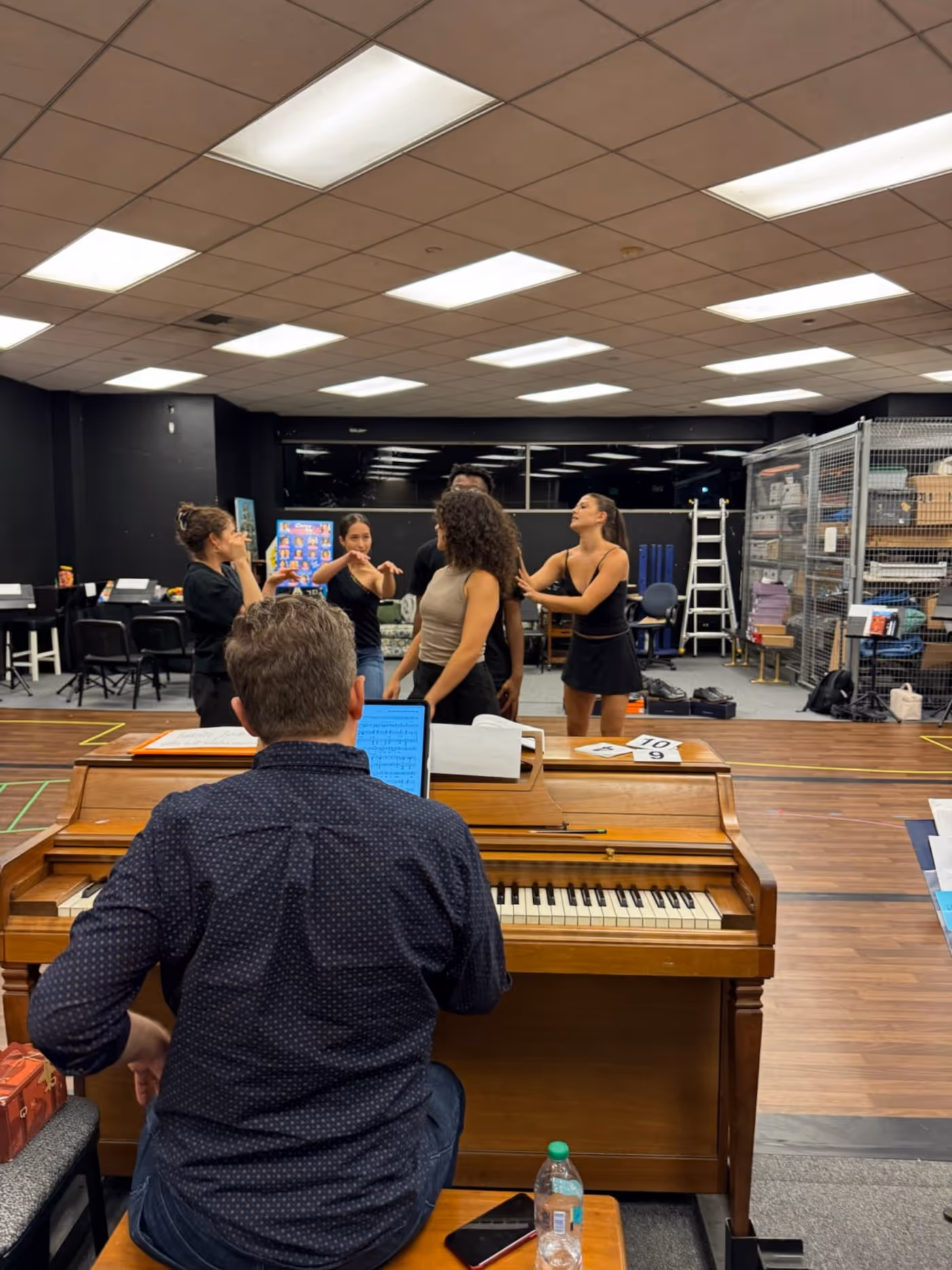 Photos: CATCH ME IF YOU CAN to Begin Performances at The Colony Theatre Image