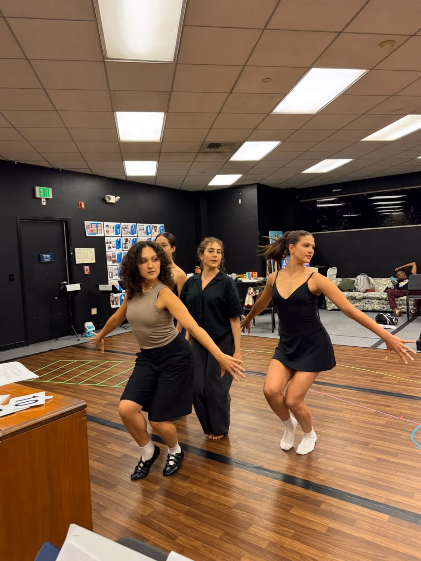 Photos: CATCH ME IF YOU CAN to Begin Performances at The Colony Theatre Image