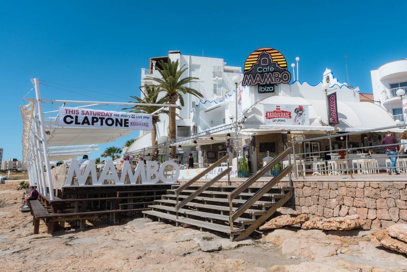 Photos: Laura & Santiago to Headline Seven-Week Residency at Café Mambo Ibiza — photo 13 of 37