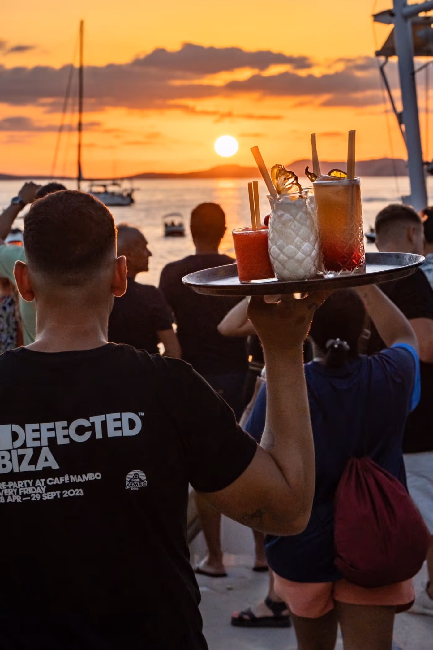 Photos: Laura & Santiago to Headline Seven-Week Residency at Café Mambo Ibiza Image