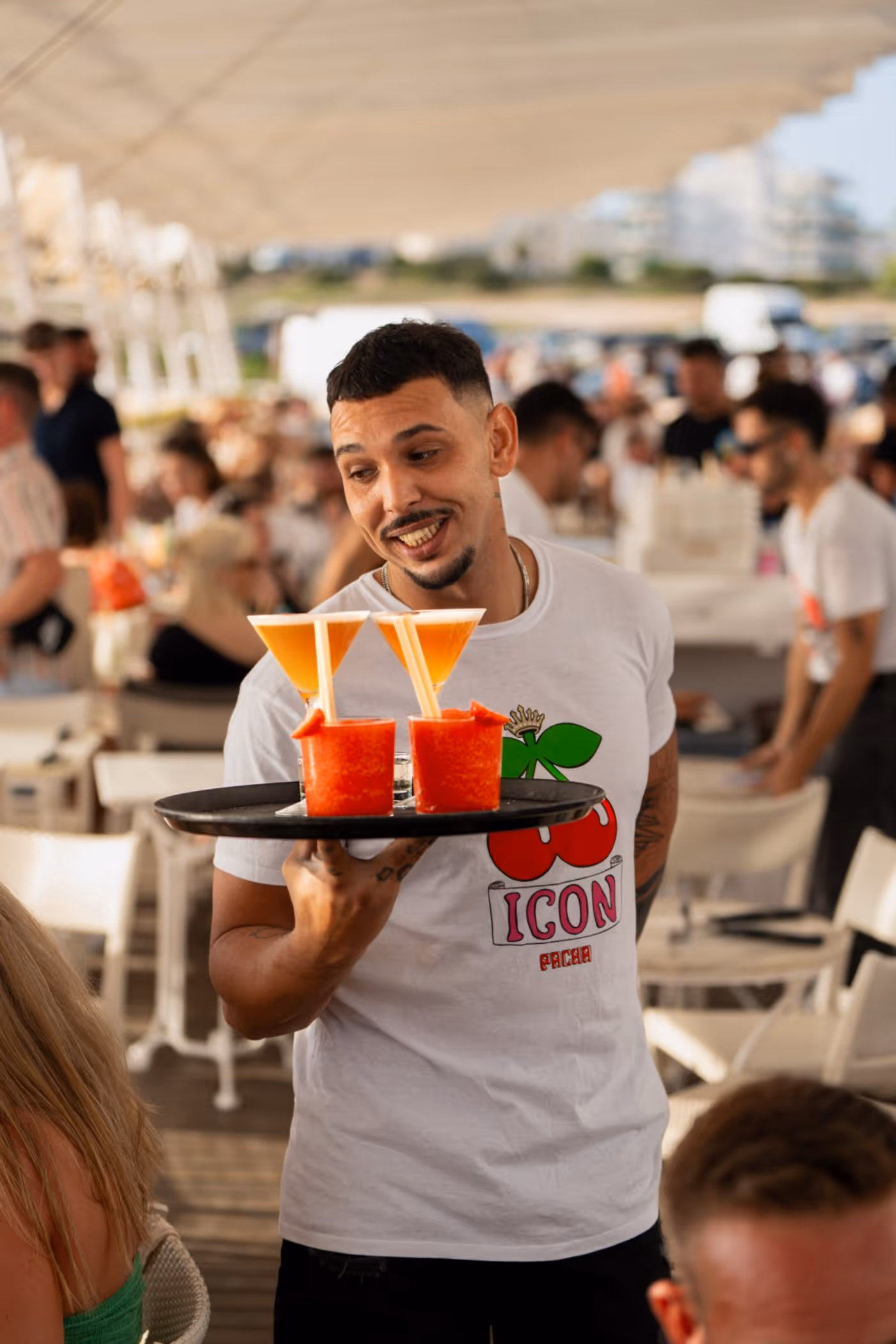 Photos: Laura & Santiago to Headline Seven-Week Residency at Café Mambo Ibiza Image