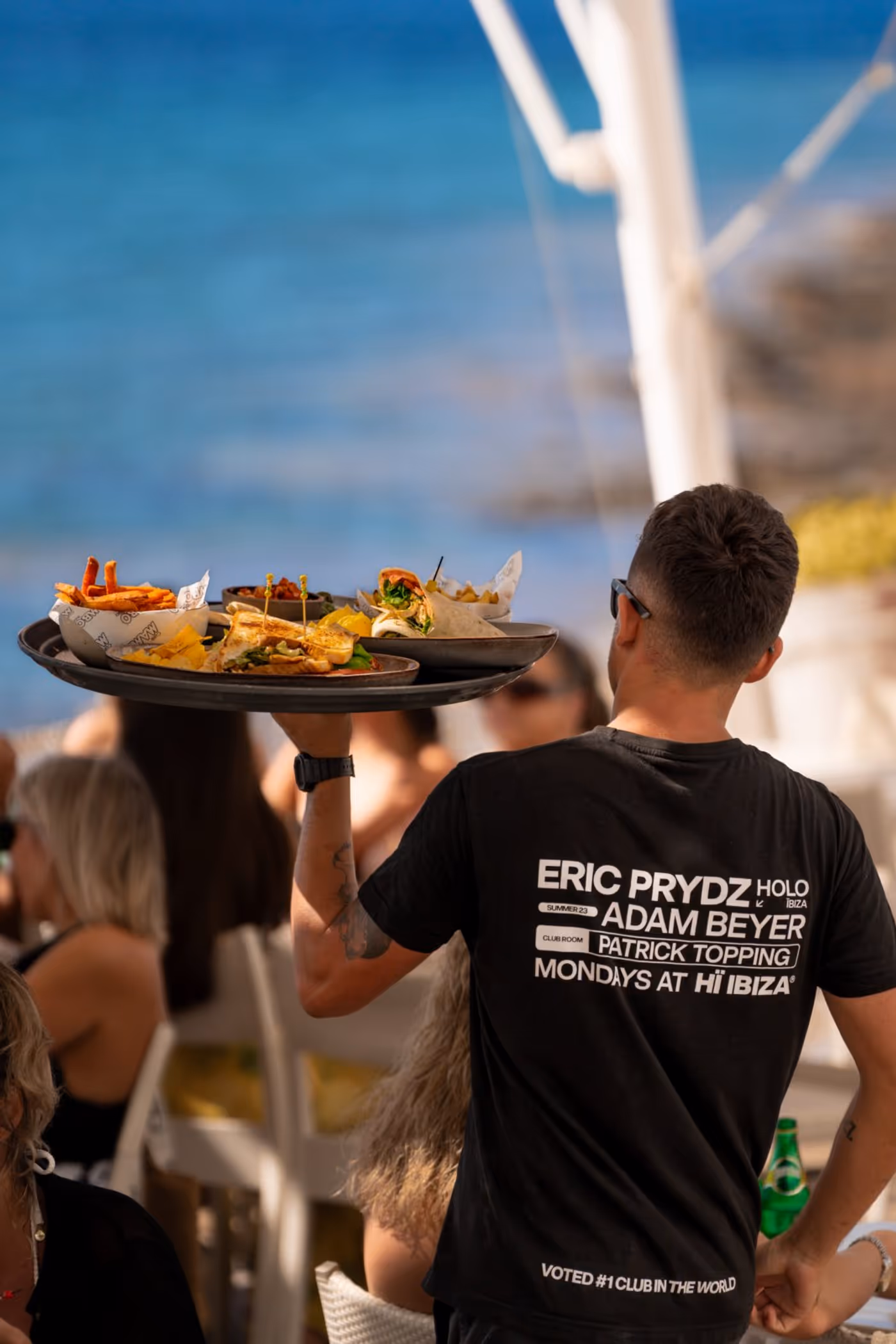 Photos: Laura & Santiago to Headline Seven-Week Residency at Café Mambo Ibiza Image