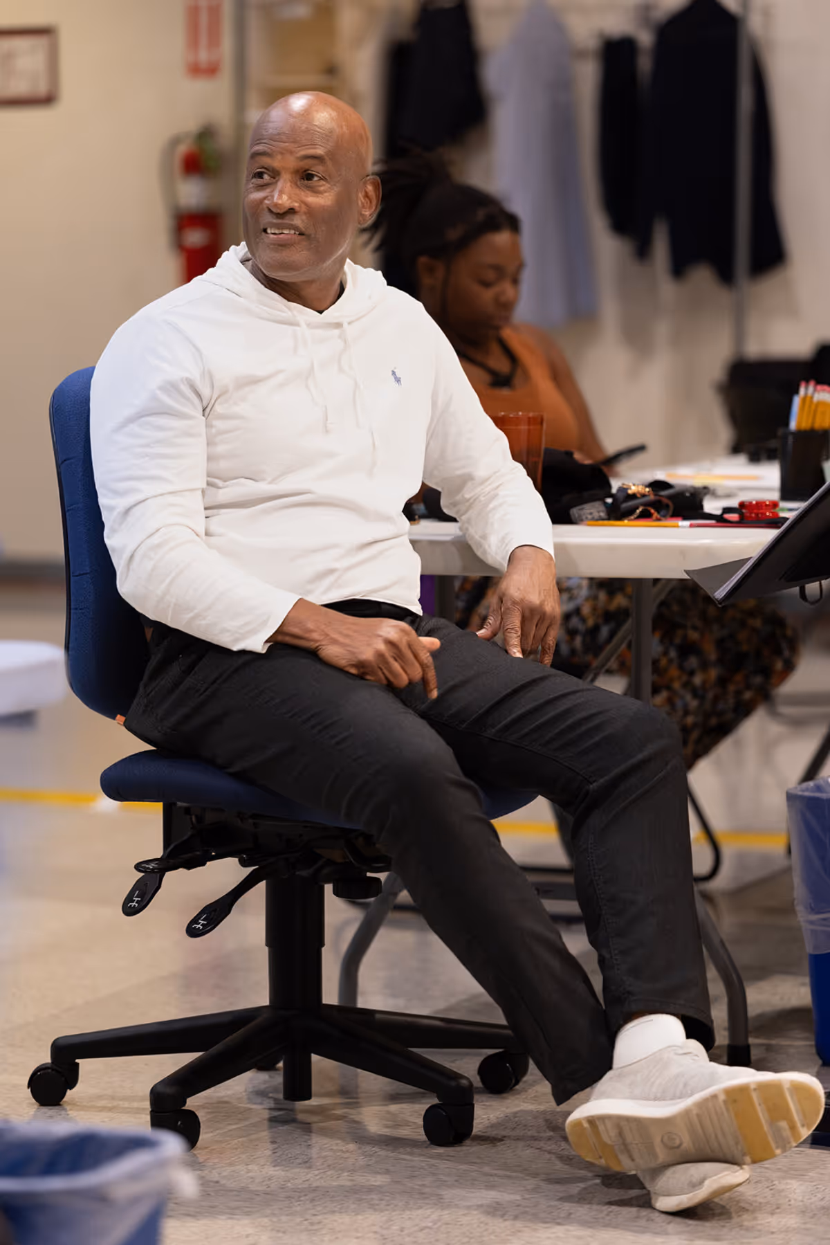 Director Kenny Leon and assistant director Reva Stover at Photos: TOPDOG/UNDERDOG in Rehearsal at Steppenwolf Theatre Company
