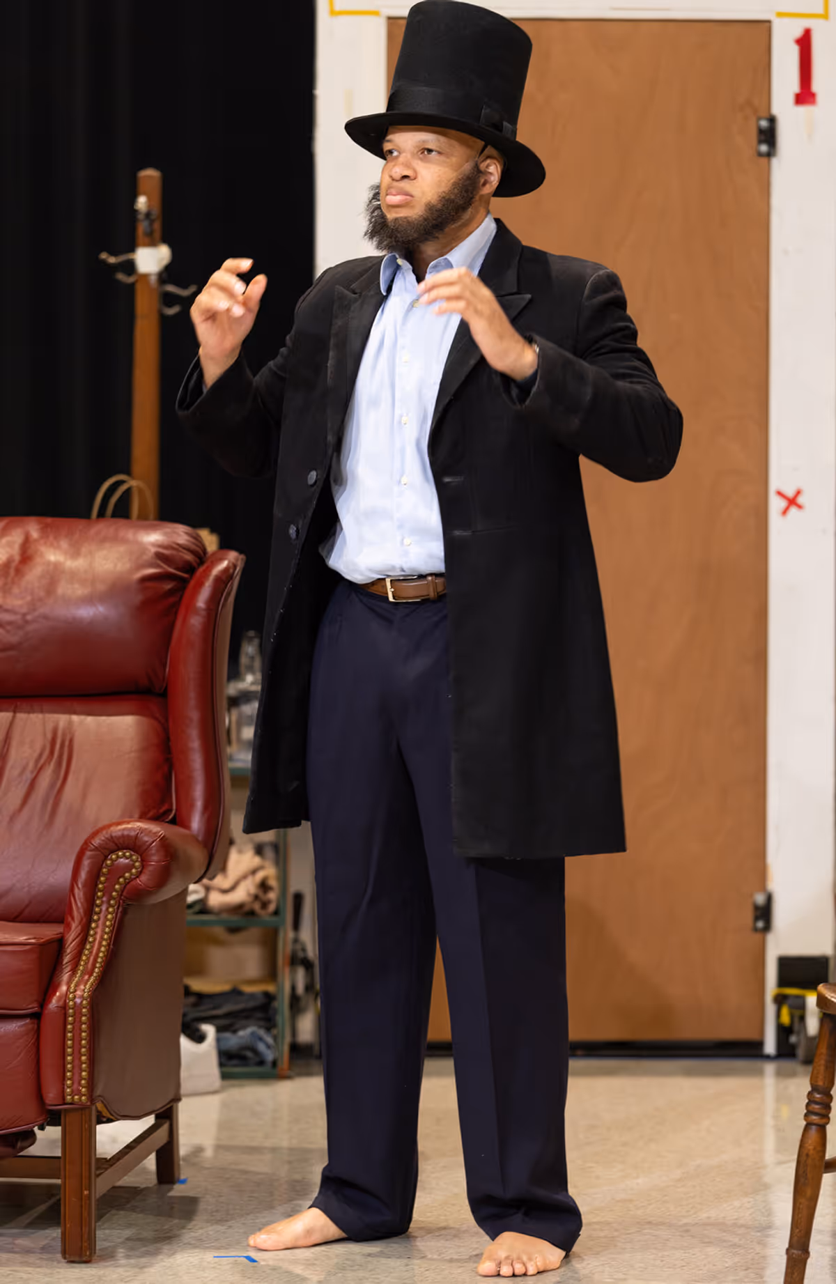 Ensemble member Glenn Davis at Photos: TOPDOG/UNDERDOG in Rehearsal at Steppenwolf Theatre Company