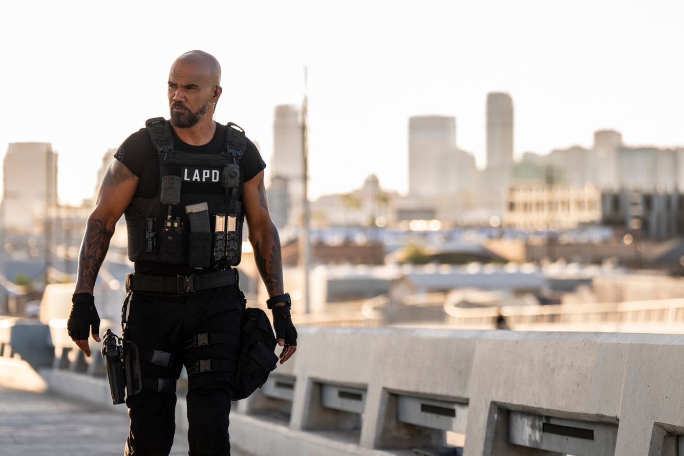 Photos: S.W.A.T. EXILES Trailer Released Ahead of STARZ Premiere Image