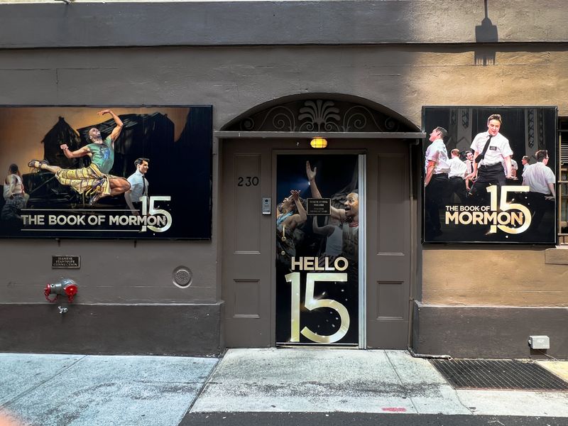 How to Stage Door on Broadway: Everything You Need to Know Image