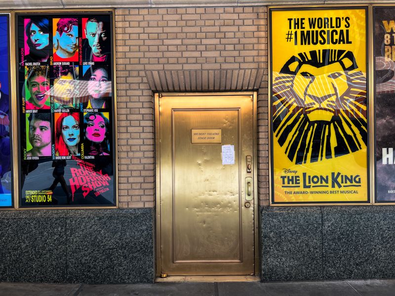 How to Stage Door on Broadway: Everything You Need to Know Image