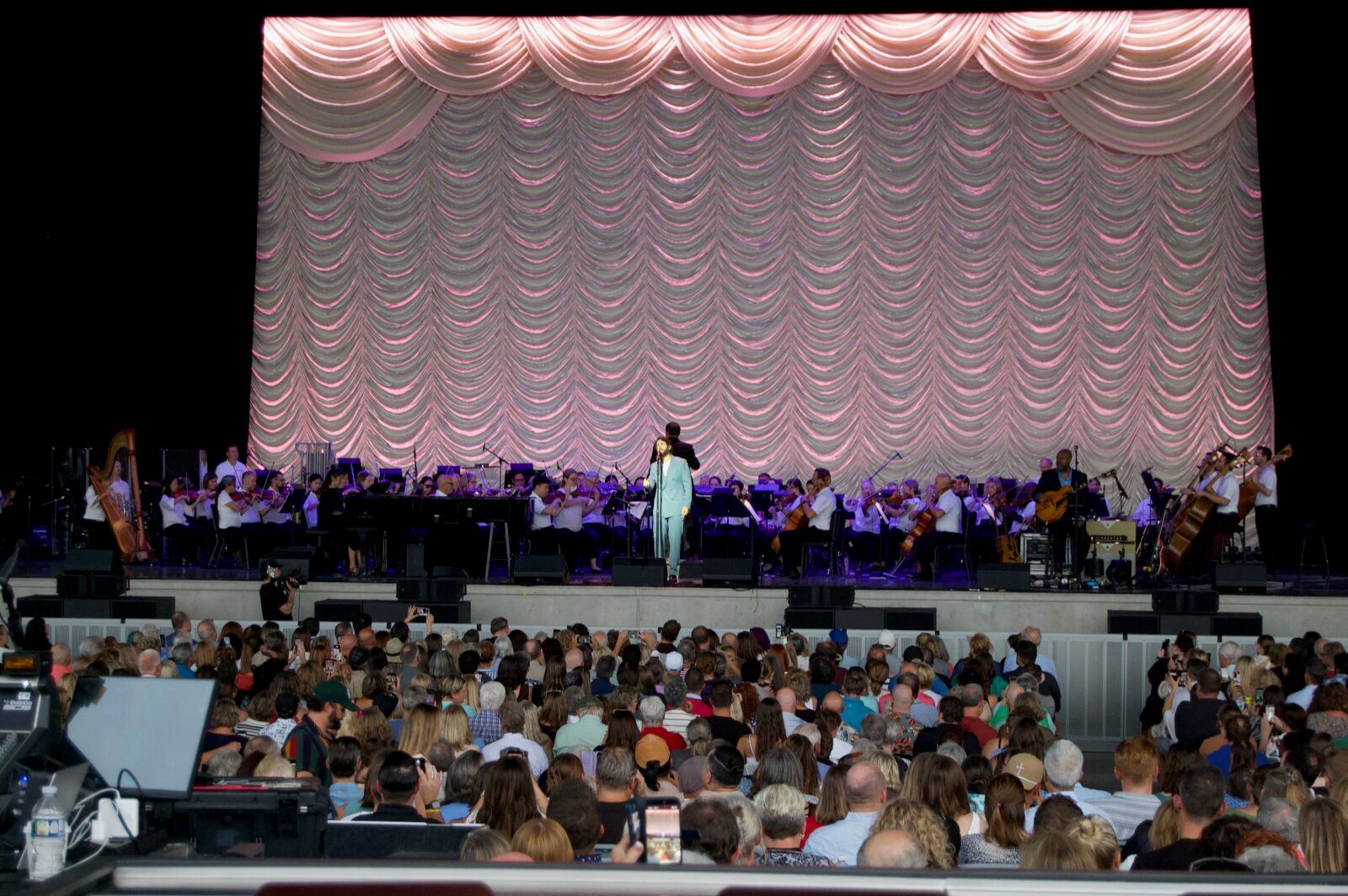 Photo Review: Josh Groban Stage, Screen, and Symphony tour Image