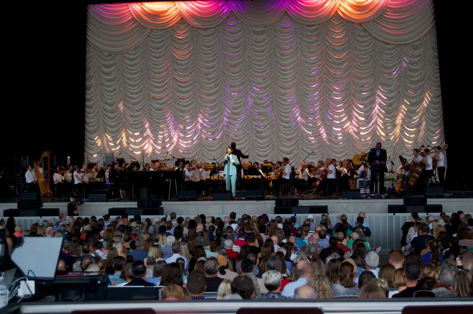Photo Review: Josh Groban Stage, Screen, and Symphony tour Image