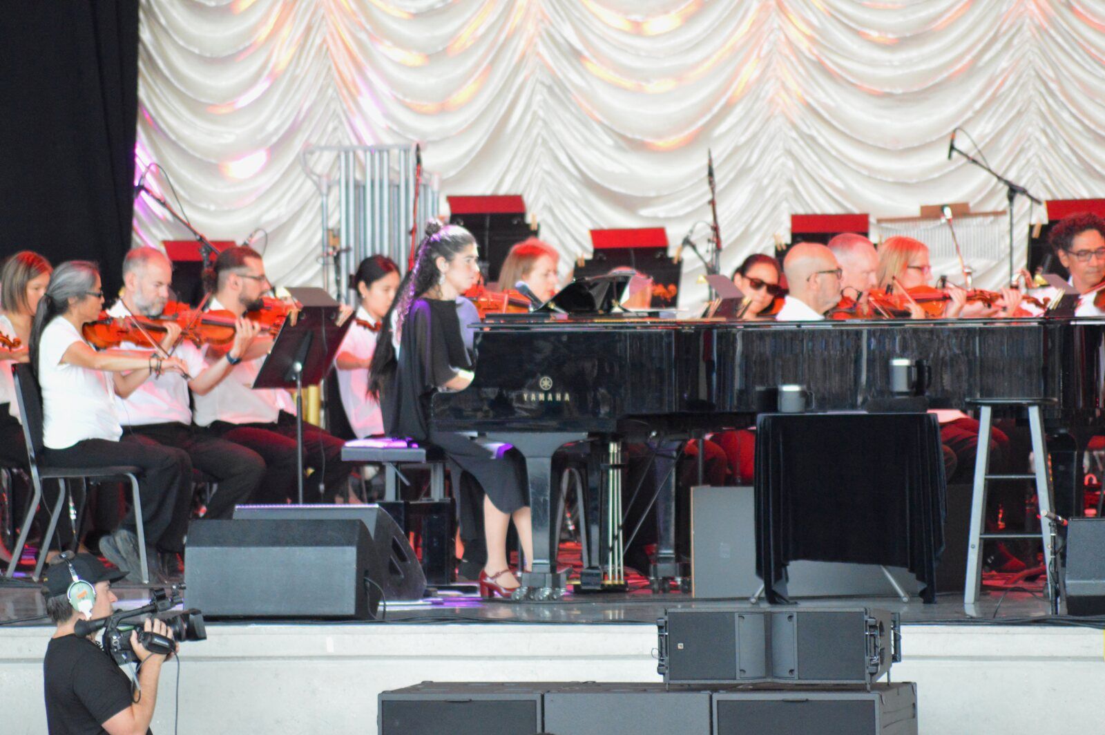 Photo Review: Josh Groban Stage, Screen, and Symphony tour Image
