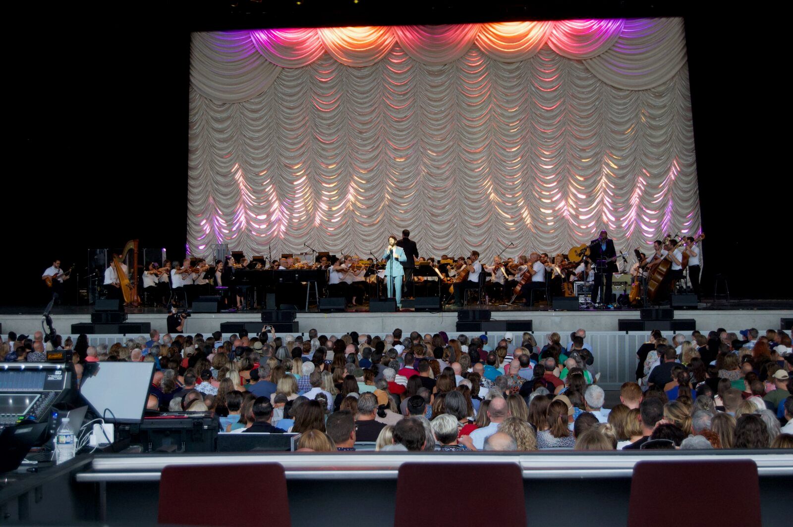 Photo Review: Josh Groban Stage, Screen, and Symphony tour Image
