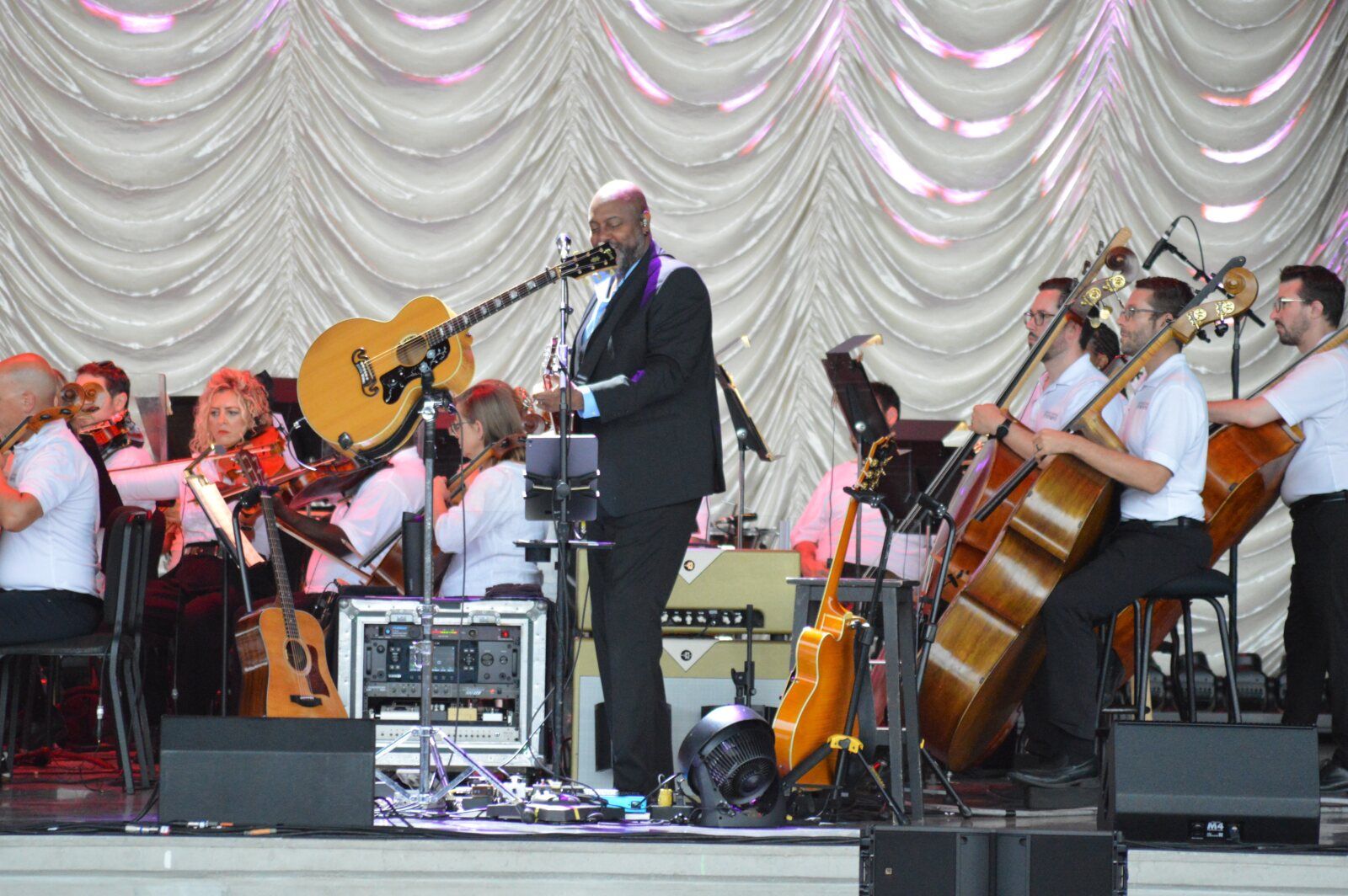 Photo Review: Josh Groban Stage, Screen, and Symphony tour Image