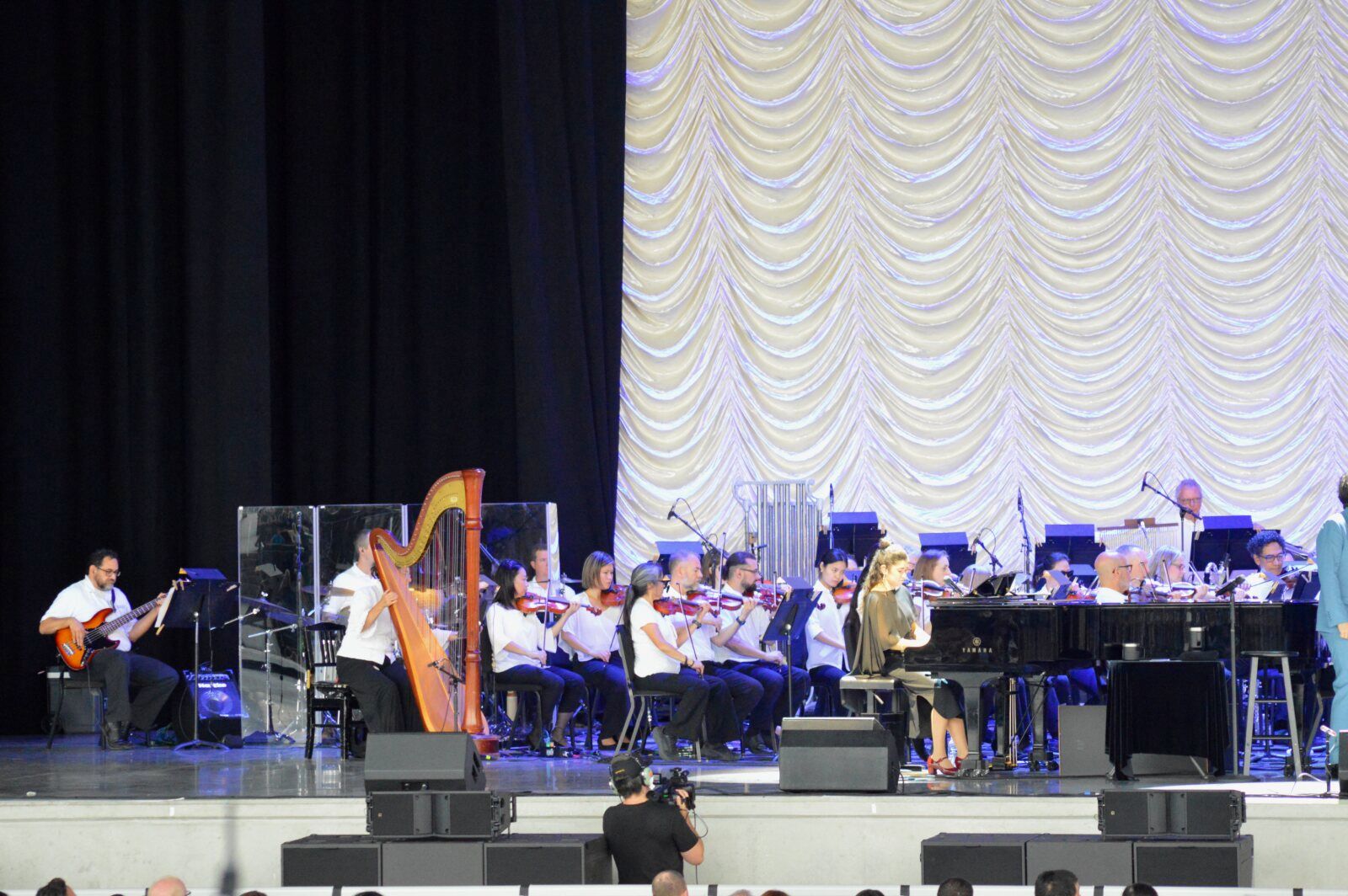 Photo Review: Josh Groban Stage, Screen, and Symphony tour Image