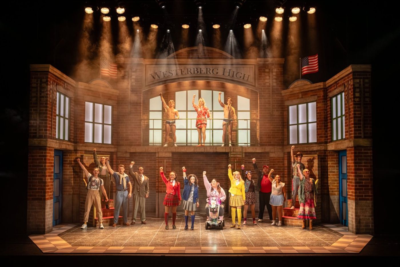 REVIEW: The Cult Classic Coming Of Age Story, HEATHERS THE MUSICAL Captivates A New Generation Image