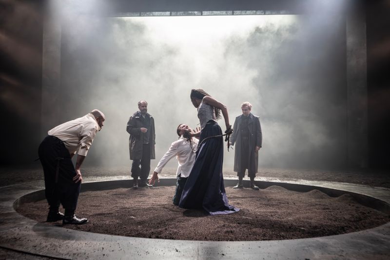 Photos: Ian McDiarmid and More in KING LEAR at Sheffield Theatres — photo 9 of 19
