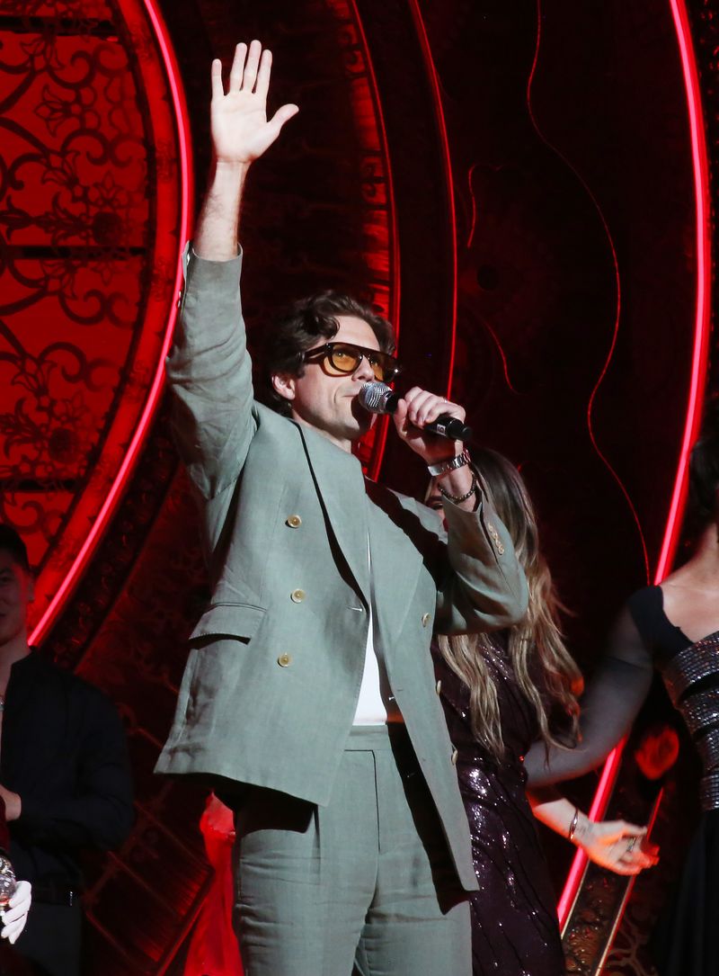 Photos: Inside the MOULIN ROUGE! Closing Night Celebration — photo 16 of 63