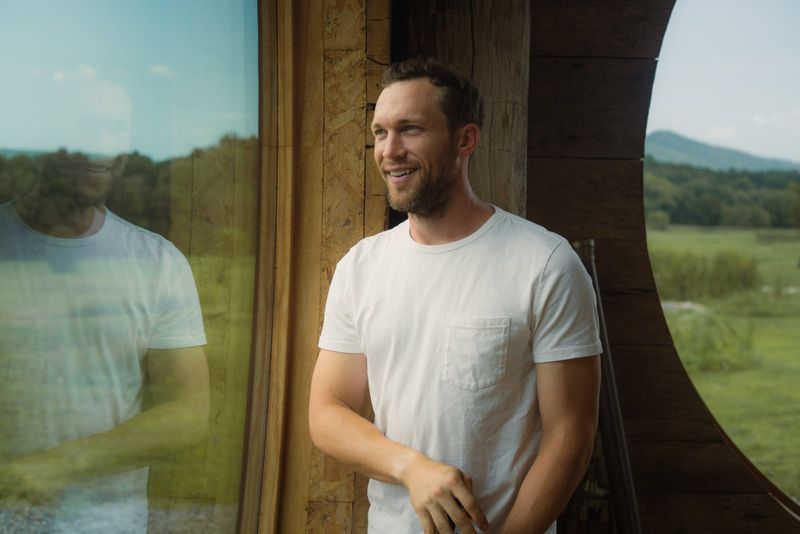 Photos: Phillip Phillips Releases LET'S GO FAR: VOL. 1 EP, LET'S GO FAR Tour to Launch in Dallas — photo 3 of 6