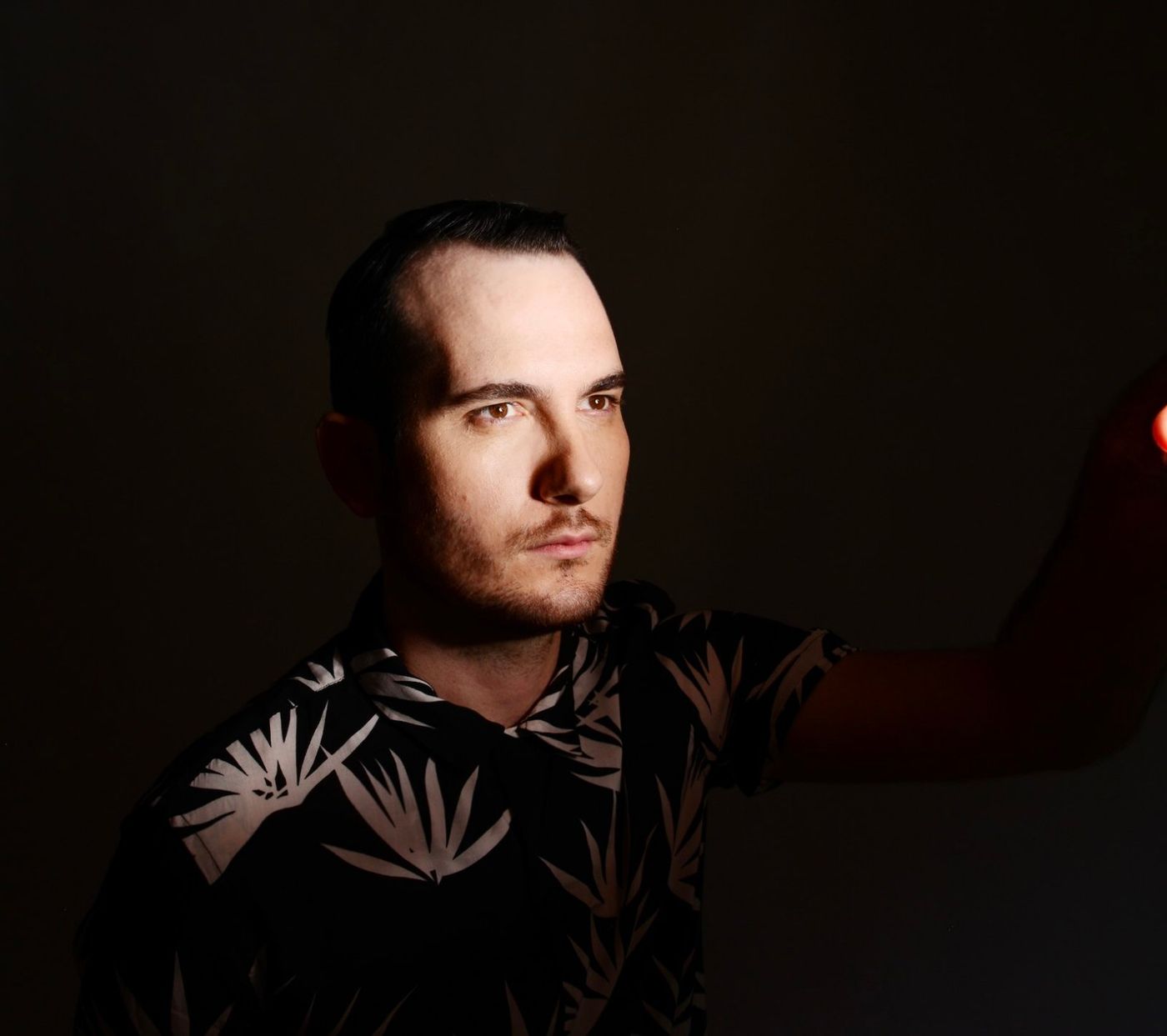 Photos: Andrew Bayer to Release A LIGHT THAT GUIDES WEARY TRAVELERS HOME Image