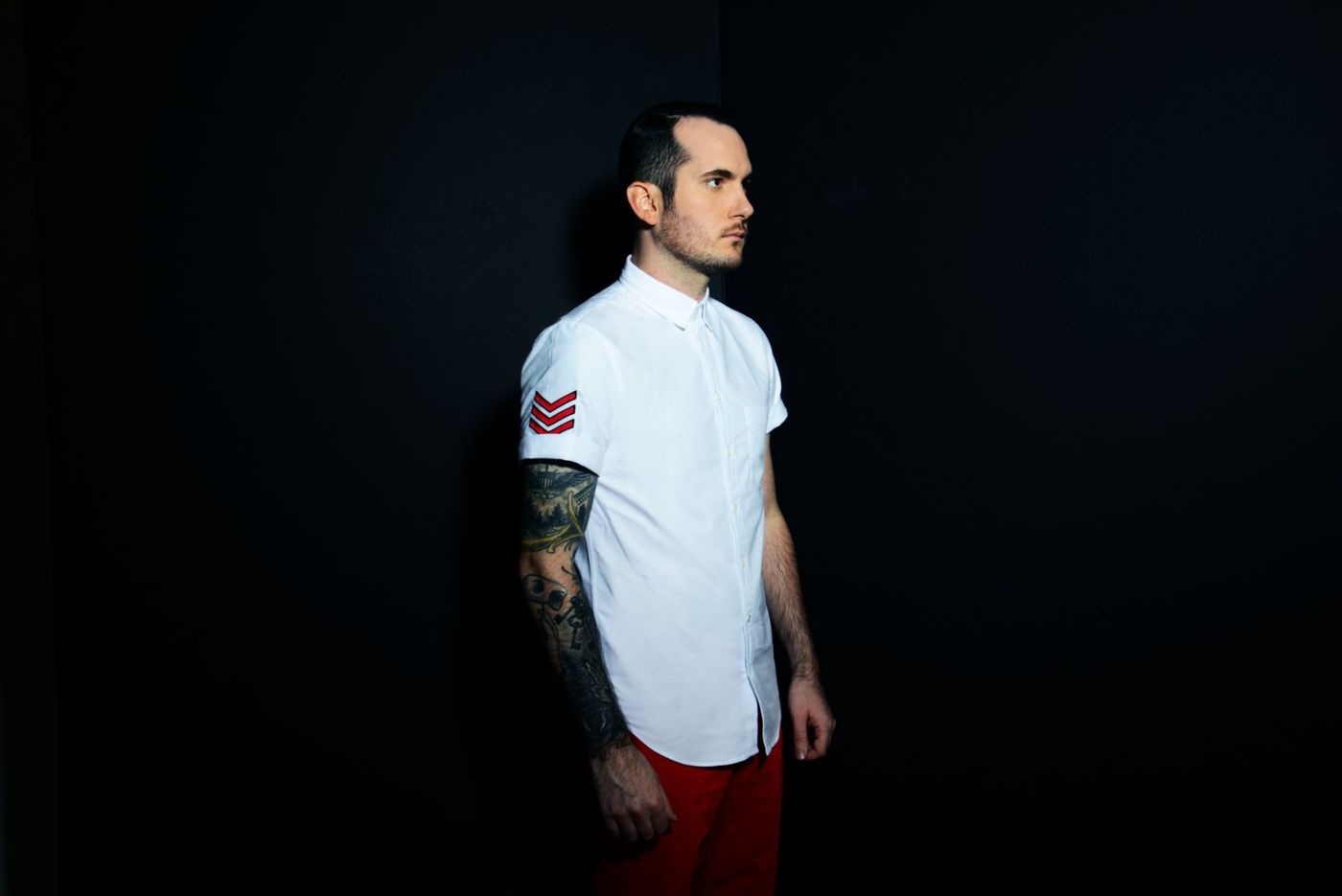 Photos: Andrew Bayer to Release A LIGHT THAT GUIDES WEARY TRAVELERS HOME Image