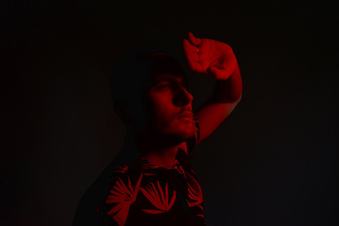 Photos: Andrew Bayer to Release A LIGHT THAT GUIDES WEARY TRAVELERS HOME Image