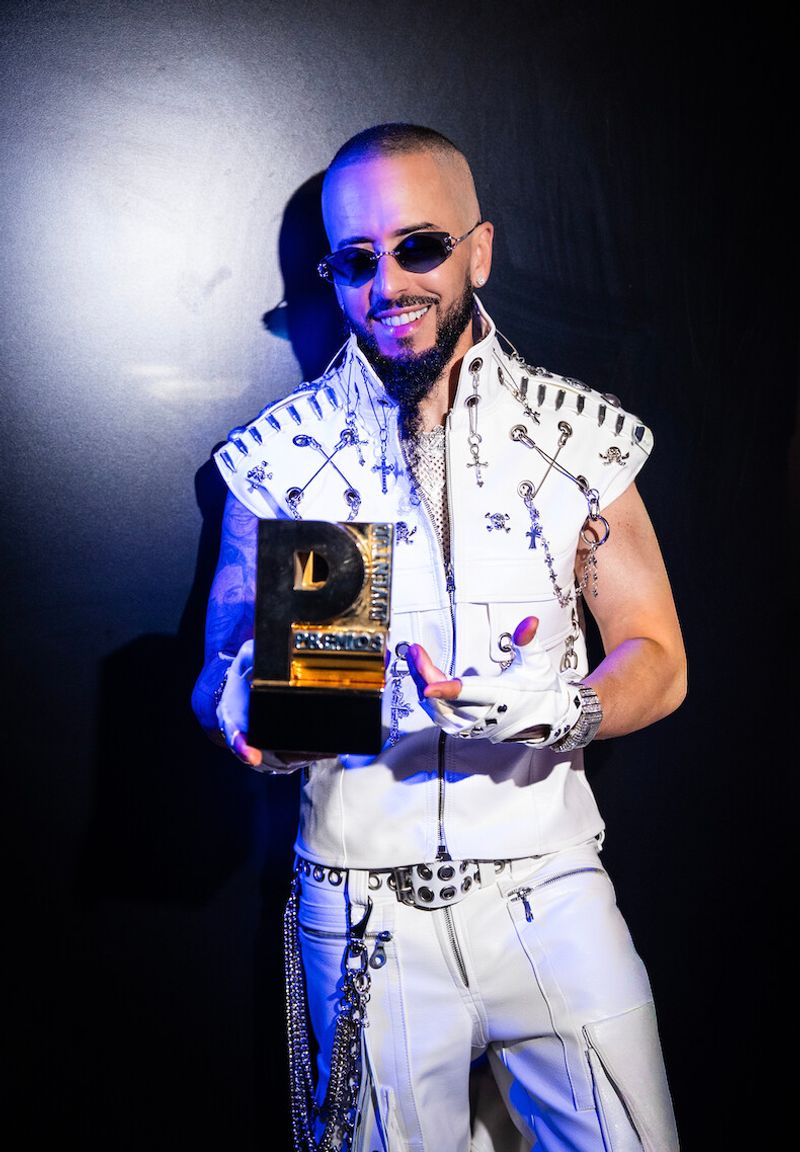 Photos: Yandel Debuts 