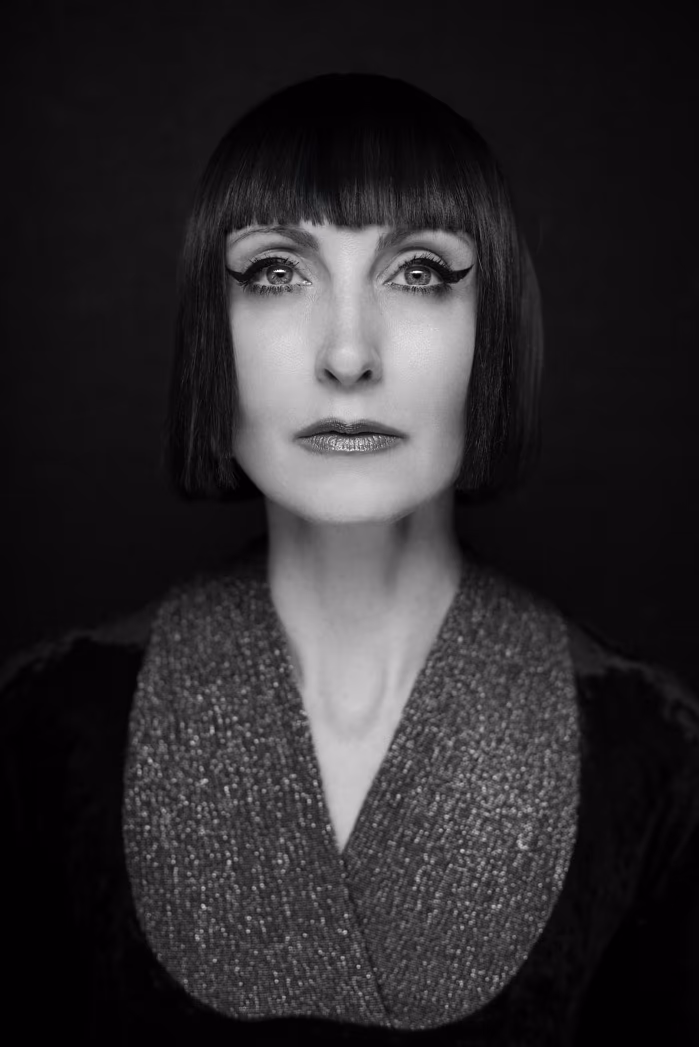 Photos: Wendy Bevan Shares SLEEPWALKERS Single Ahead of ALONE WITH THE UNKNOWN Image