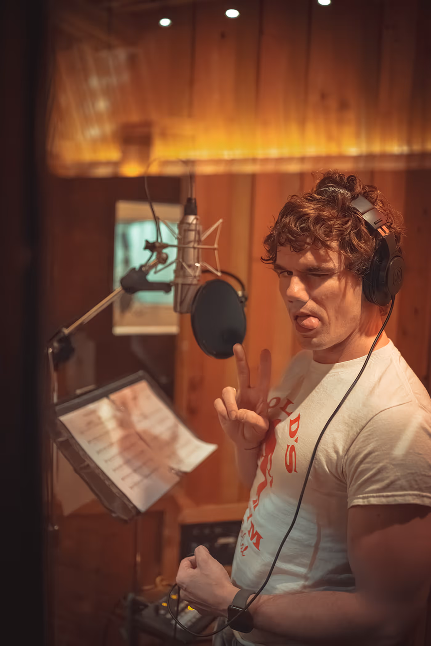 Video: HEATED RIVALRY: THE UNAUTHORIZED MUSICAL PARODY Drops Second Single 'I Can Host' Image