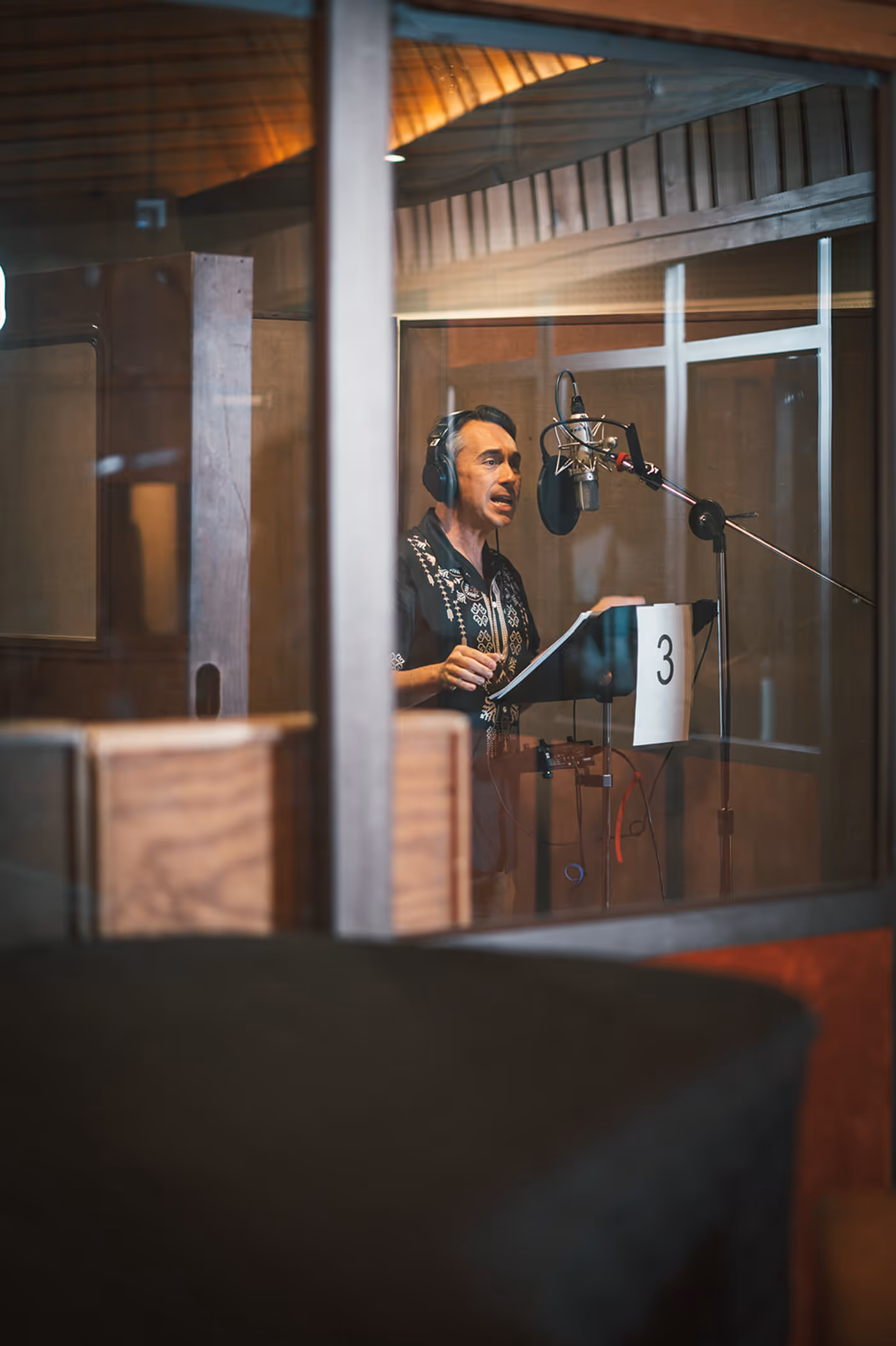 Video: HEATED RIVALRY: THE UNAUTHORIZED MUSICAL PARODY Drops Second Single 'I Can Host' Image