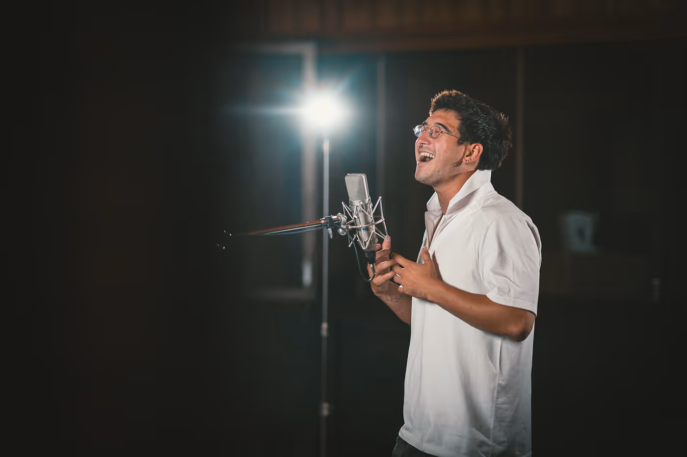 Video: HEATED RIVALRY: THE UNAUTHORIZED MUSICAL PARODY Drops Second Single 'I Can Host' Image