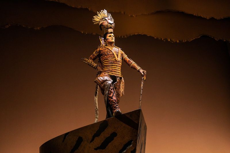 Peter-Hargrave-as-Scar.-The-Lion-King-North-American-Tour-Copyright Disney.-Photo-by-Matthew-Murphy