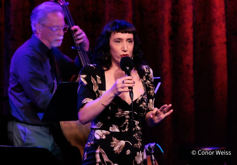 Photos: See Highlights of Gabrielle Stravelli Trio at Birdland Jazz Club — photo 6 of 20