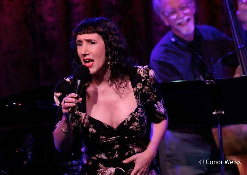 Photos: See Highlights of Gabrielle Stravelli Trio at Birdland Jazz Club — photo 15 of 20