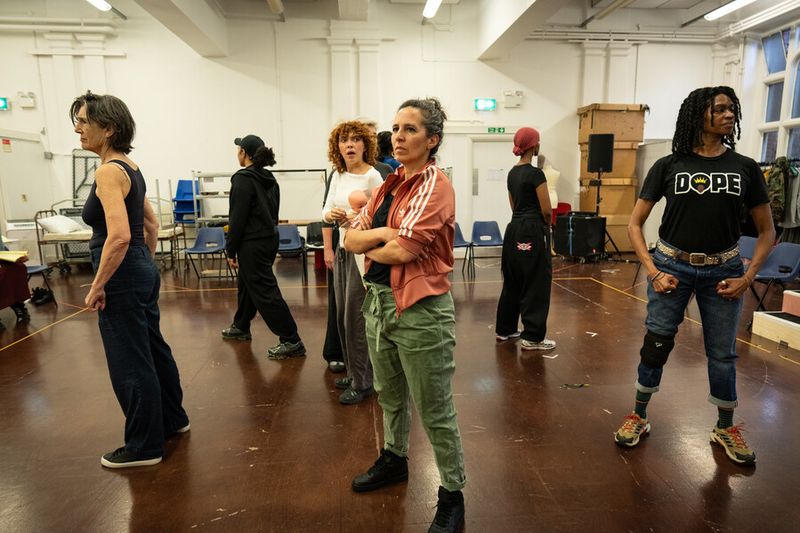 Photos: The RSC's JULIUS CAESAR in Rehearsal Ahead of UK Tour — photo 22 of 24