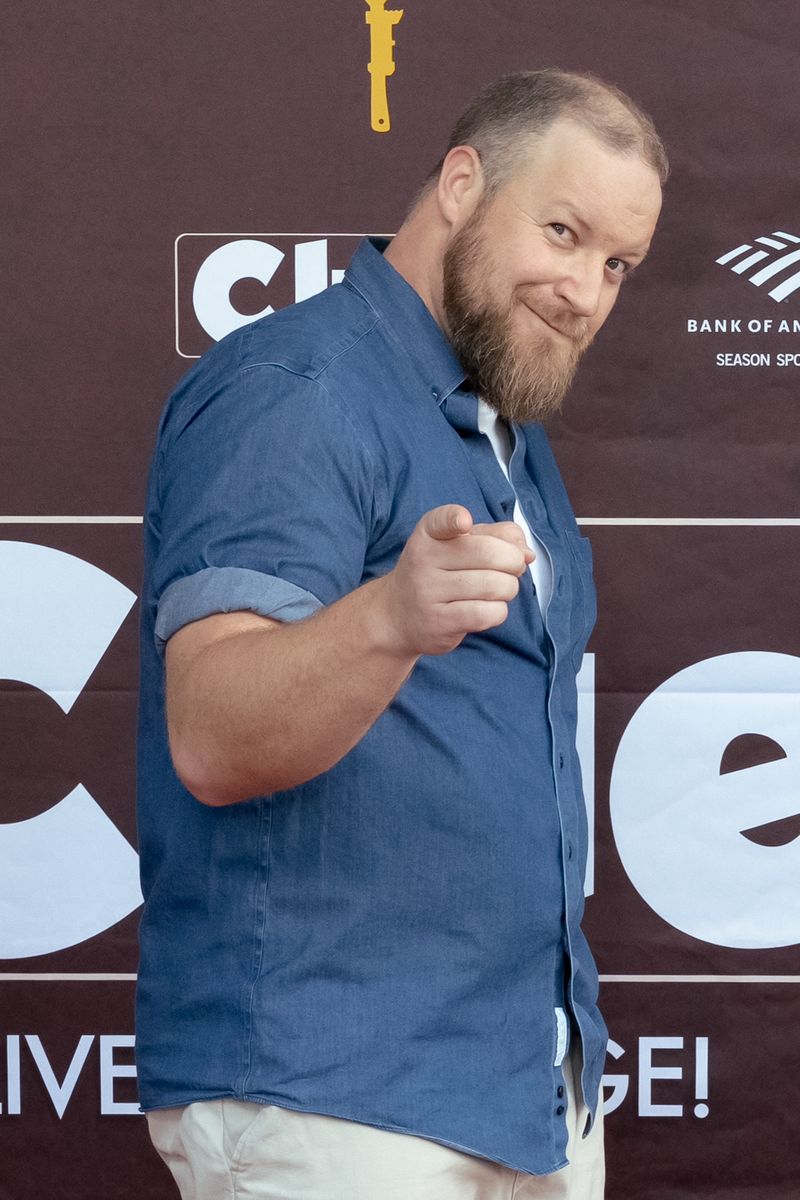 Photos: On the Red Carpet of CLUE at the Ahmanson Theatre — photo 17 of 21
