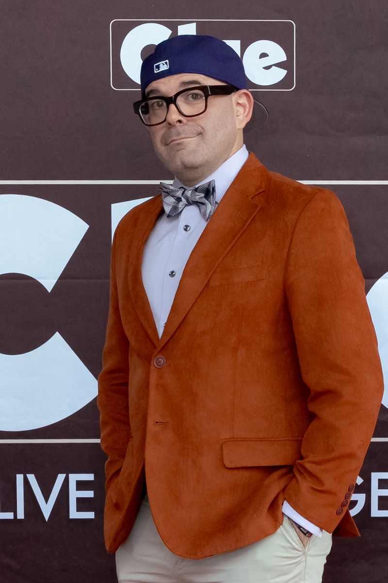 Photos: On the Red Carpet of CLUE at the Ahmanson Theatre — photo 13 of 21