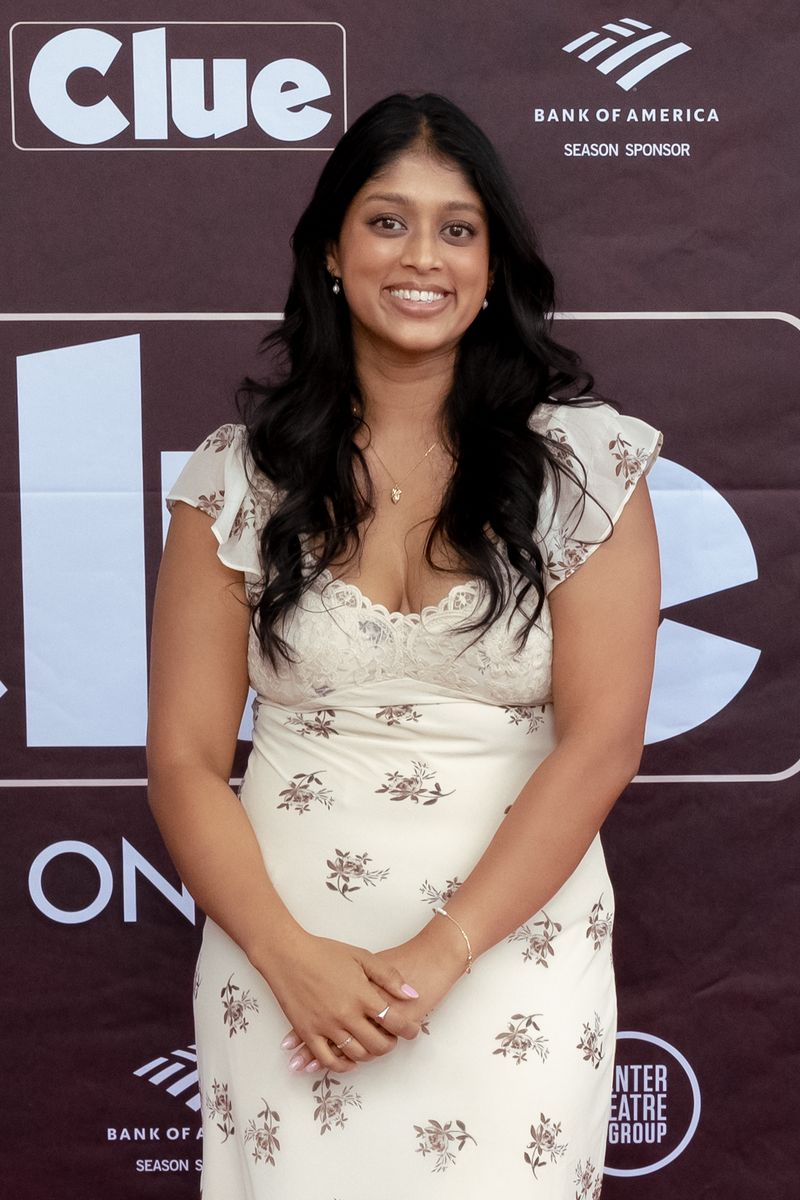 Photos: On the Red Carpet of CLUE at the Ahmanson Theatre — photo 4 of 21