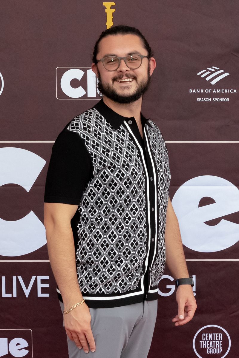 Photos: On the Red Carpet of CLUE at the Ahmanson Theatre — photo 3 of 21