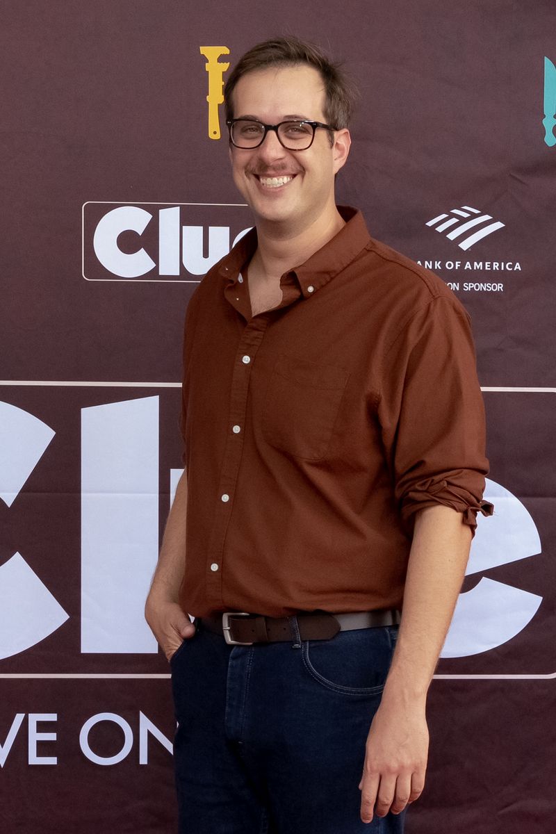 Photos: On the Red Carpet of CLUE at the Ahmanson Theatre — photo 19 of 21