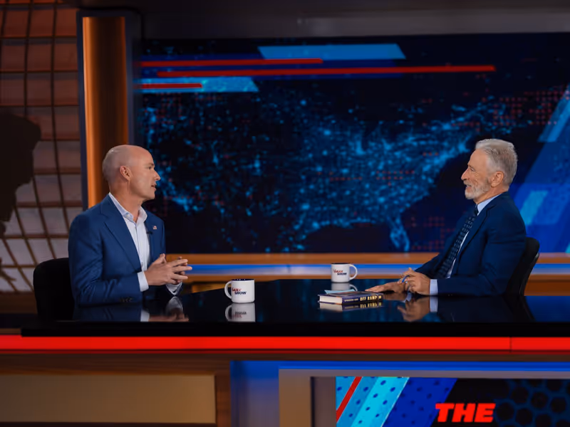Photos: THE DAILY SHOW: Jon Stewart to Welcome Gov. Spencer Cox for Interview — photo 2 of 6