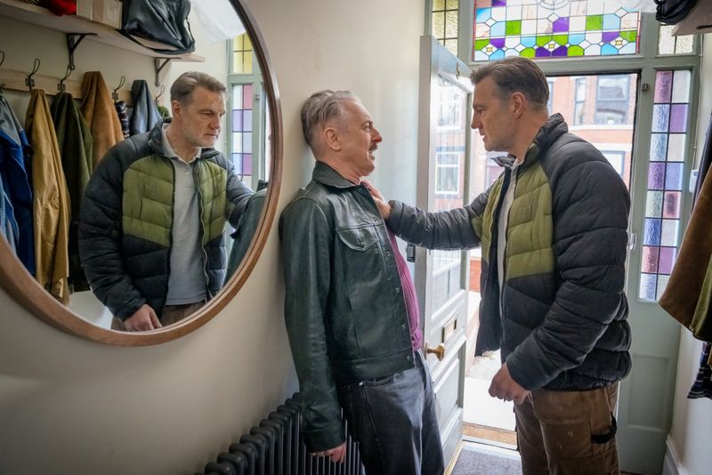 Photos: TIP TOE Trailer Debuts; Alan Cumming Thriller Series from Russell T Davies — photo 7 of 7