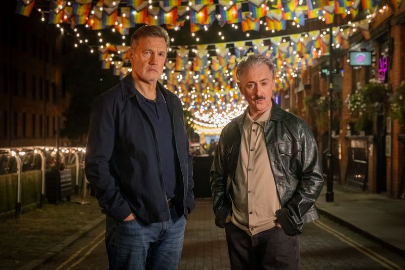 Photos: TIP TOE Trailer Debuts; Alan Cumming Thriller Series from Russell T Davies — photo 4 of 7