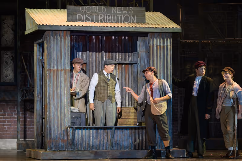 Review: DISNEY'S NEWSIES at Starlight Theater Image