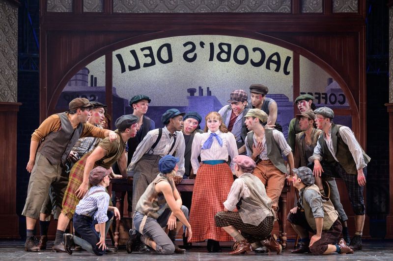 Review: DISNEY'S NEWSIES at Starlight Theater Image
