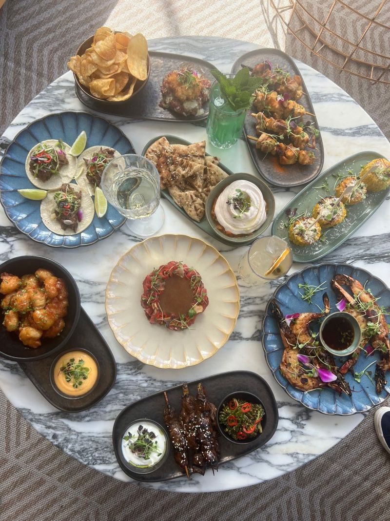 Review: VOCO ROOFBAR-Make it Your Favorite in the Theater District Image