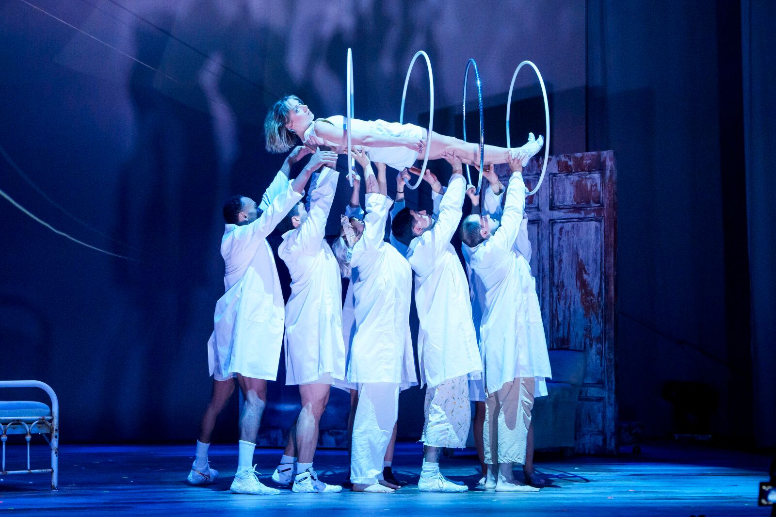 Photos: The 7 Fingers’ THE ATTIC is Now Playing at the Goodman — photo 2 of 7