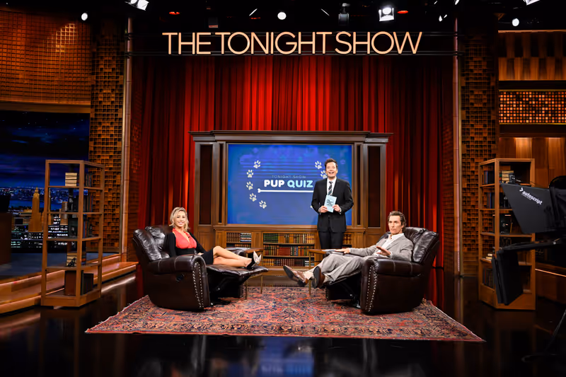 Photos: THE TONIGHT SHOW Features Matthew McConaughey, Alix Earle, Riley Green — photo 3 of 4
