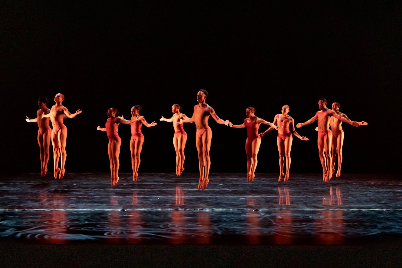 Photos: DANCE FOR LIFE 35TH Raises Over $535,000 for Chicago Dancers — photo 7 of 36