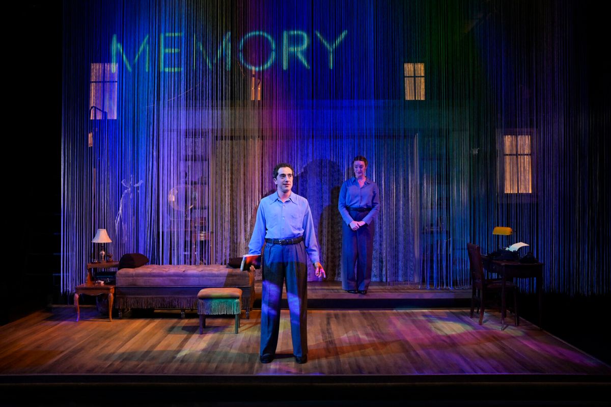 Cody Sloan, Alanna Darby at Photos: THE GLASS MENAGERIE at Center REP